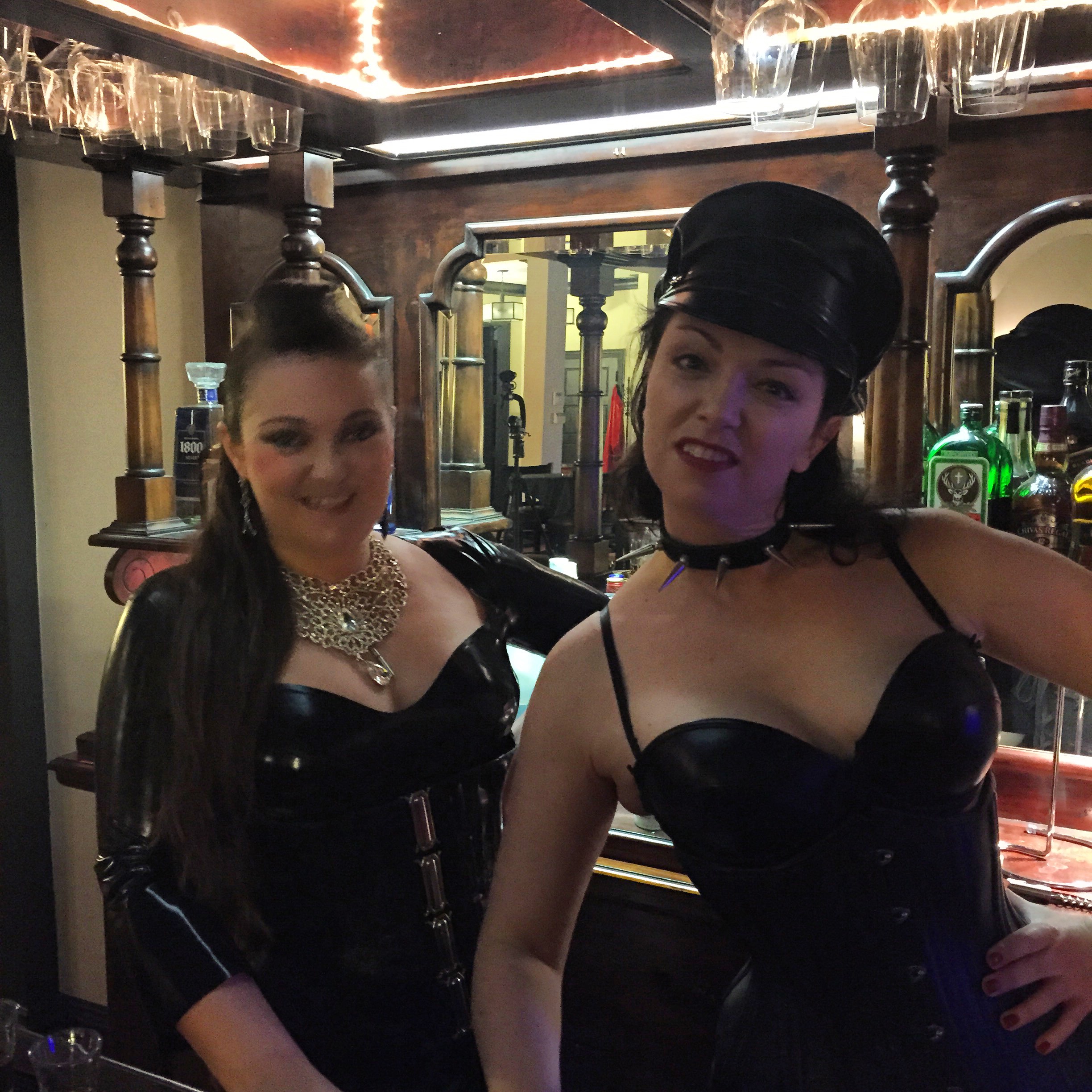 Visiting US Mistress Shauna Ryanne June 1-6.